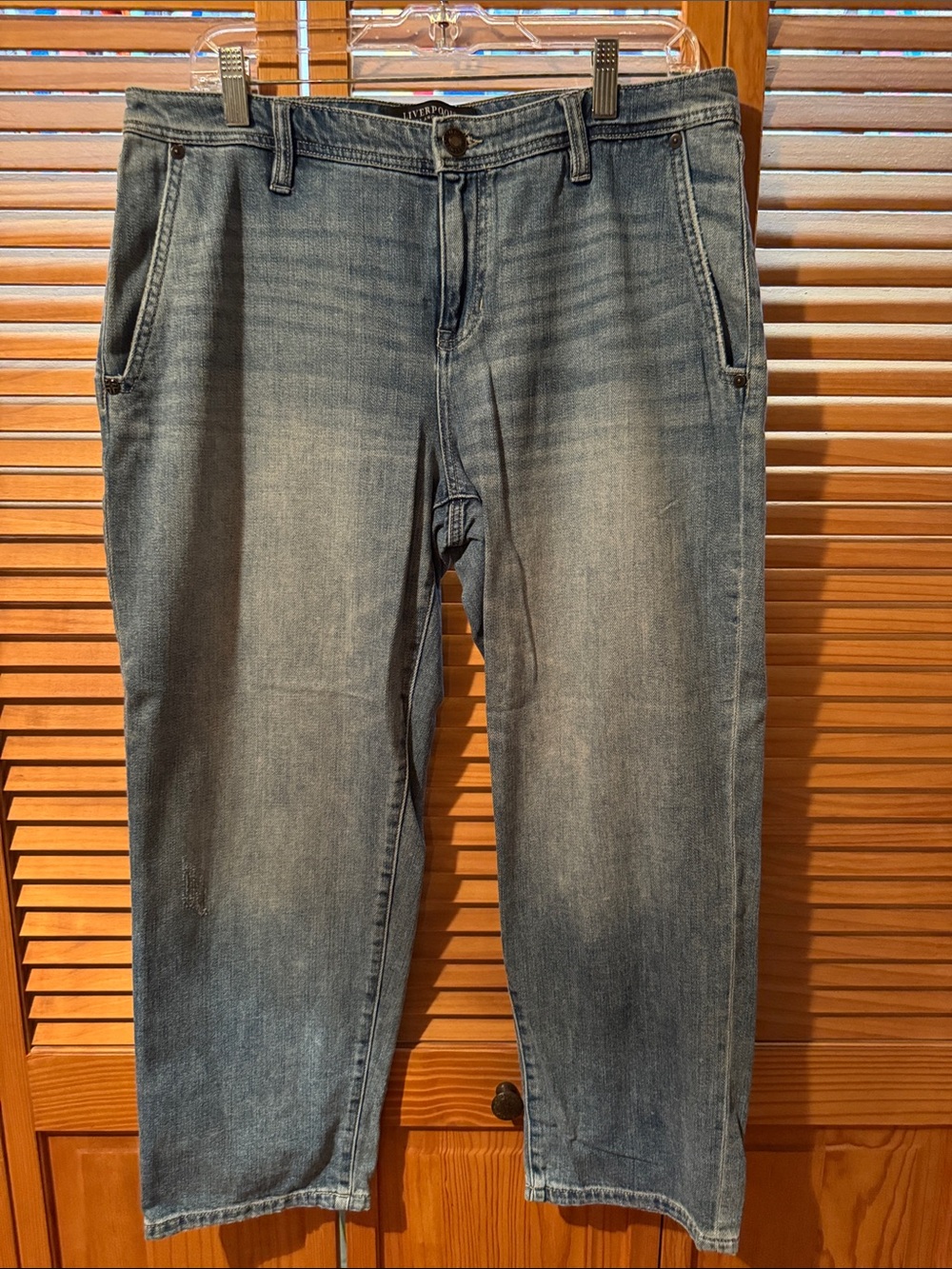 LIVERPOOL Women’s Faded Light Blue Denim Jeans - Classic Straight Fit - Size 10